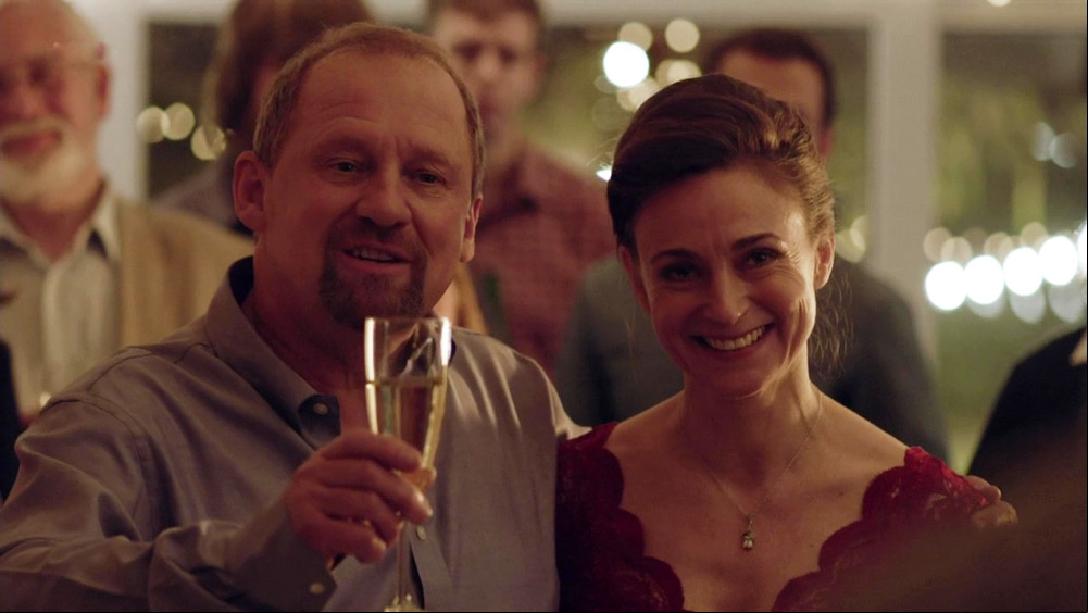кадр из сериала «Неоспоримое»